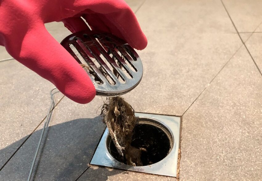 Quando Chamar uma Desentupidora?